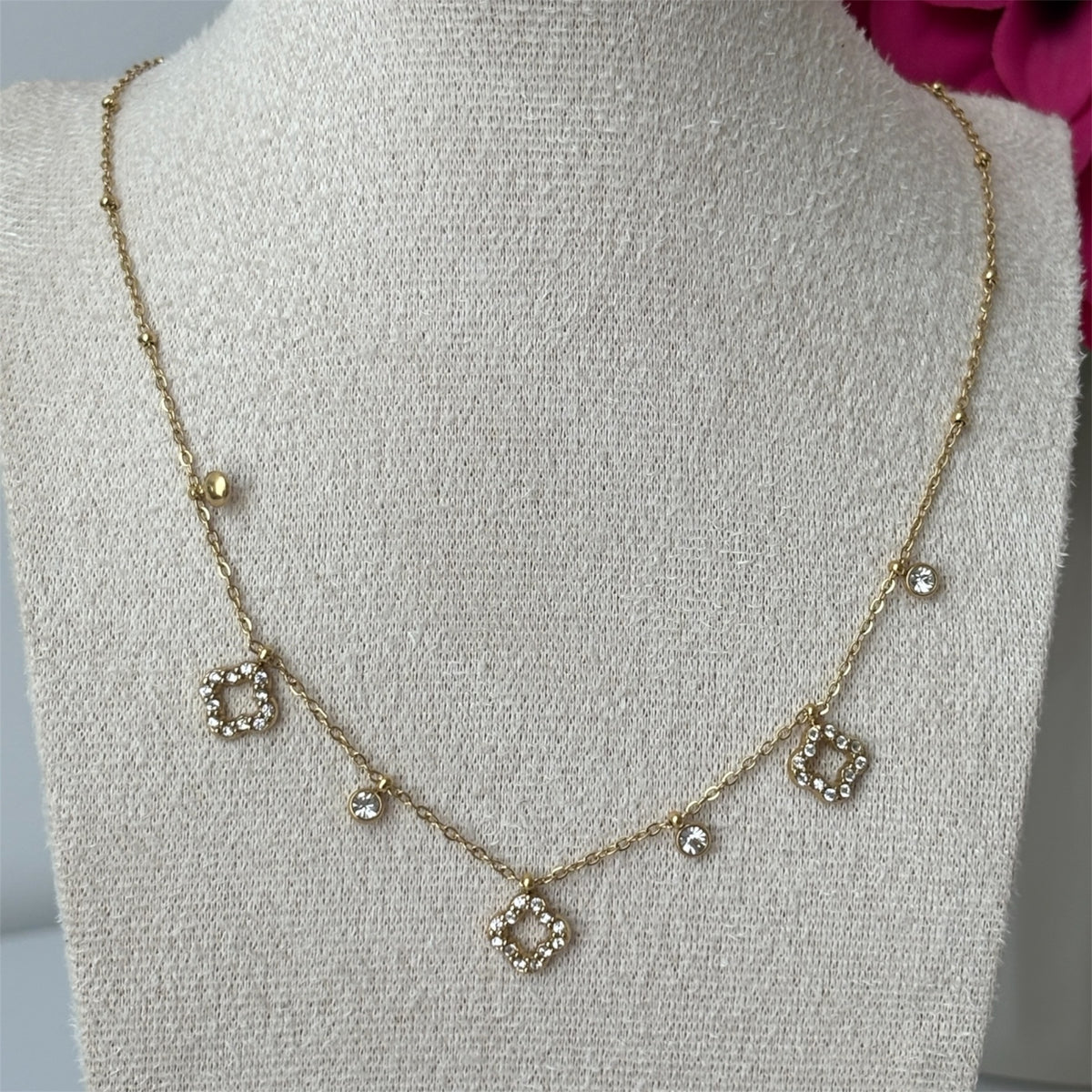 Collier Mia